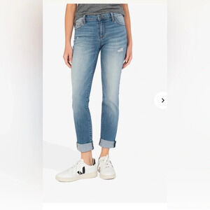 Kut From The Kloth Catherine Mid Rise Boyfriend Medium Wash Size 8